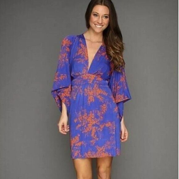 T Bags XS Blue Floral Kimono Mini Stretchy Dress Coquette Waist Tie Sexy Boho - Picture 1 of 13